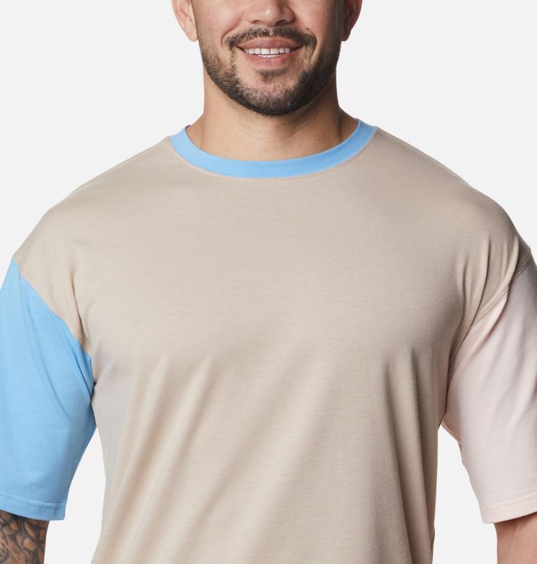 Men's Deschutes Valley T-Shirt, Color: Ancient Fossil, Vista Blue, Peach Blssm, image 4