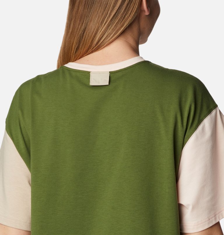 Women's Deschutes Valley Colorblock Cropped T-Shirt, Color: Pesto, Peach Blossom, Ancient Fossil, image 5