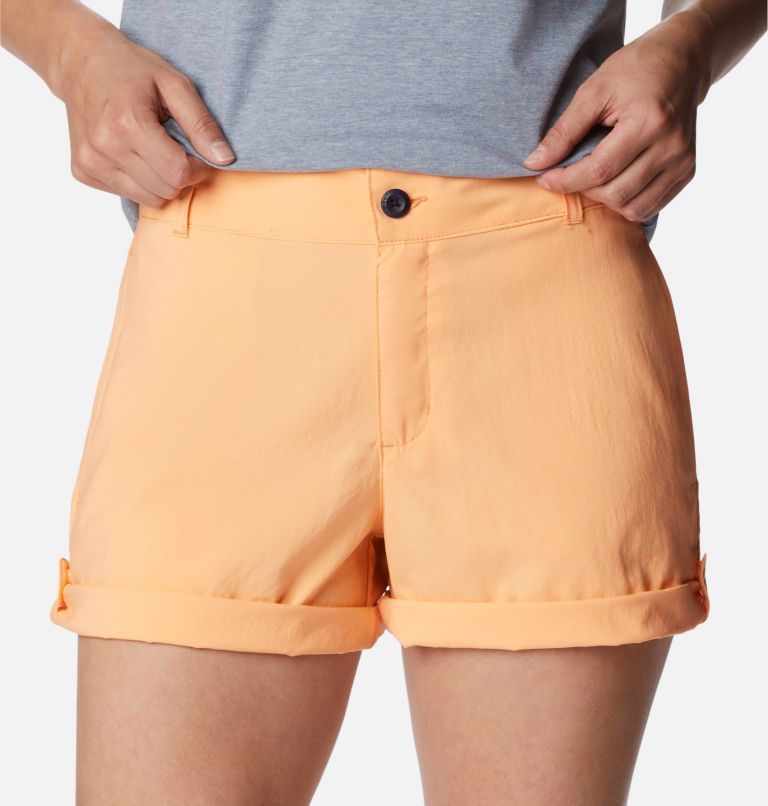Thumbnail: Women's Silver Ridge Utility Shorts, Color: Peach, image 4