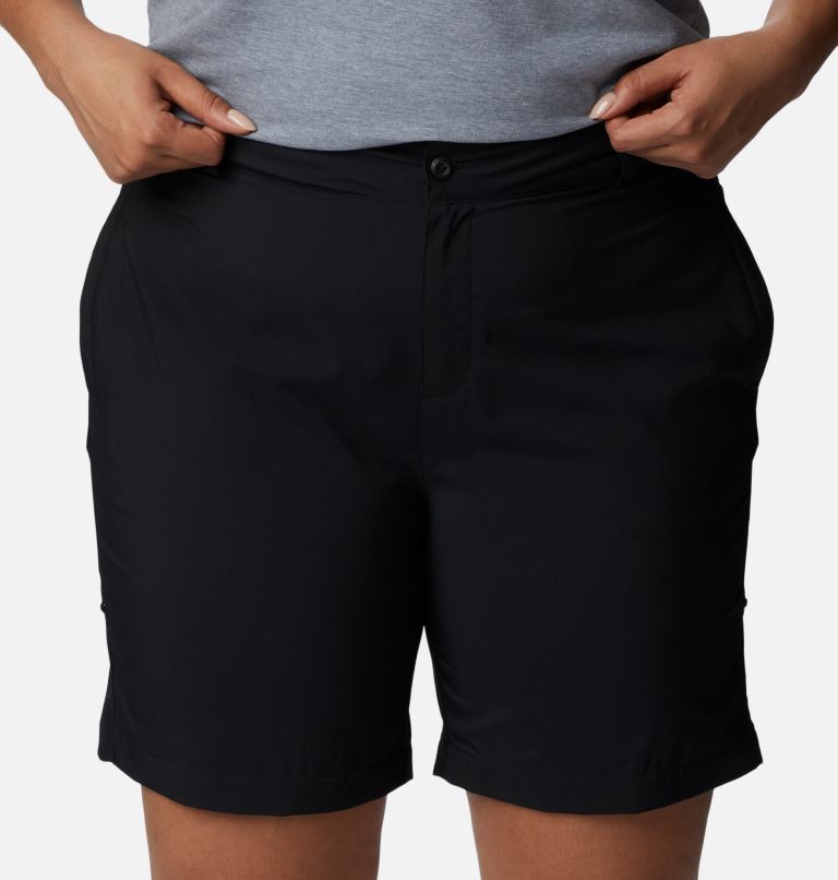 Thumbnail: Women's Silver Ridge Utility Shorts - Plus Size, Color: Black, image 4