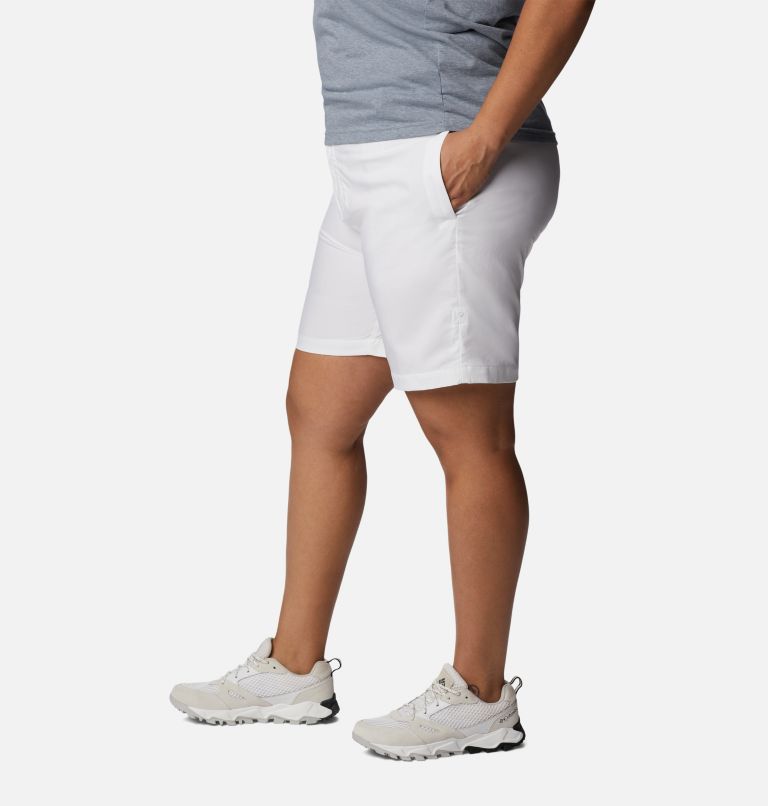 Thumbnail: Women's Silver Ridge Utility Shorts - Plus Size, Color: White, image 3