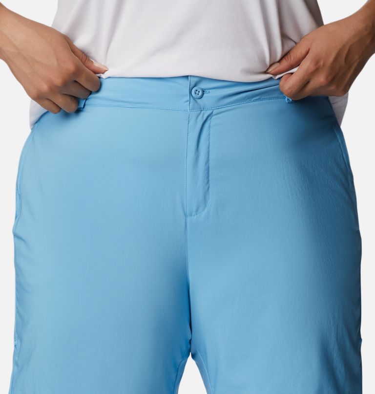 Thumbnail: Women's Silver Ridge Utility Shorts - Plus Size, Color: Vista Blue, image 4
