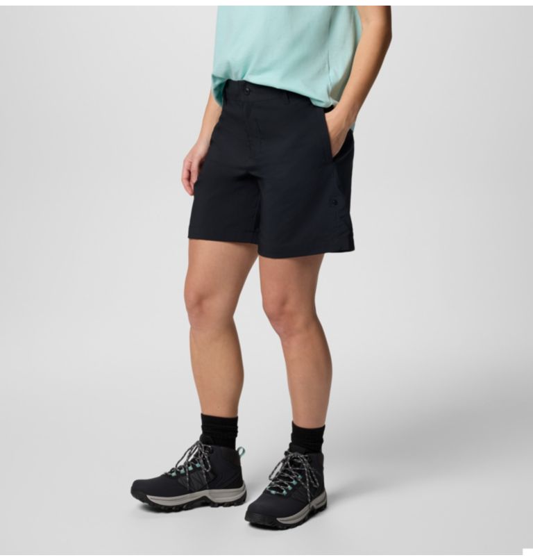 Women's Silver Ridge Utility Hiking Shorts, Color: Black, image 3