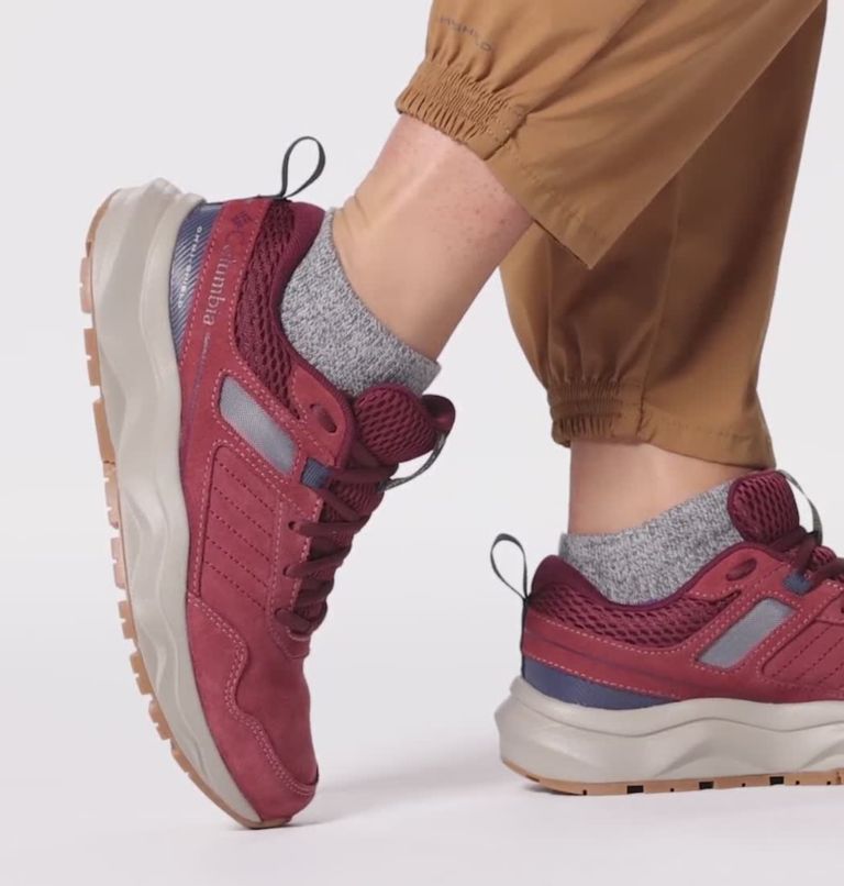 Women's Plateau Venture Shoe, Color: Beetroot, Nocturnal