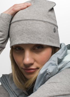 PrAna Ice Flow Beanie -Favorite Wear 2045661 HEATHERGREY?wid=597&hei=831&fmt=pjpeg&pscan=auto&qlt=85,1&resMode=sharp2&v=1700226314