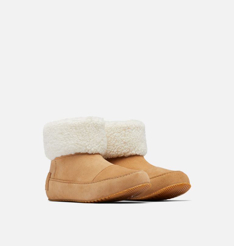 Sorel store ugg boots