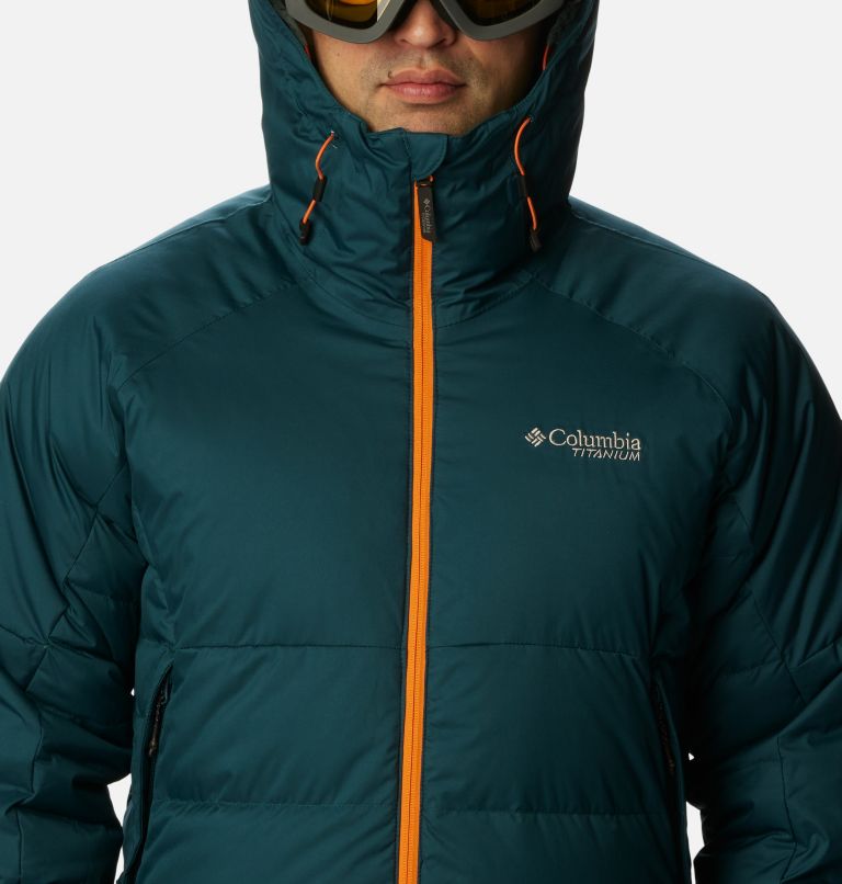 Columbia Roaring Fork down ski jacket in black