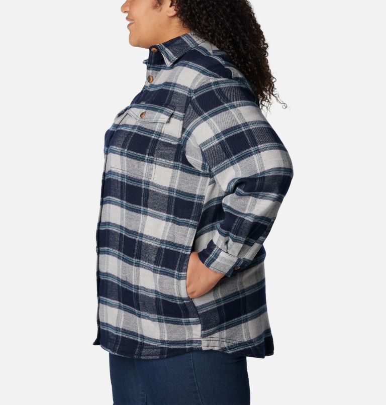 Thumbnail: Women's Calico Basin Shirt Jacket - Plus Size, Color: Dark Nocturnal Buffalo Ombre, image 4