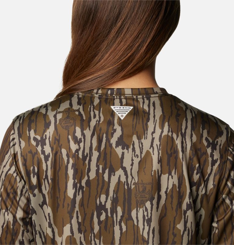 Thumbnail: Women's Super PHG Tough Shot Long Sleeve Shirt, Color: Mossy Oak Bottomland, image 5