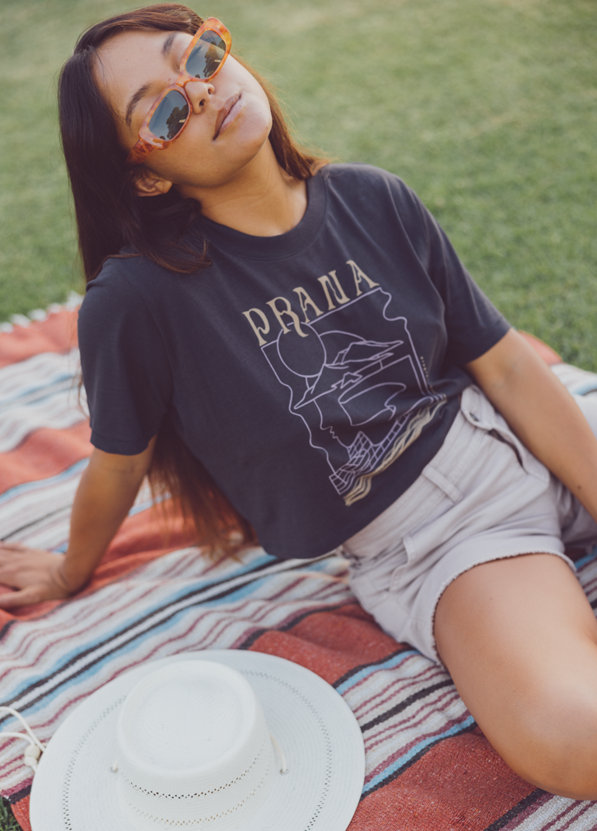 Everyday Vintage-Washed Graphic Crop Tee