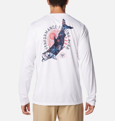 Pluckers Wing Bar - ‪We have Columbia fishing shirts available‬