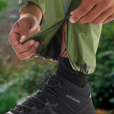Model unzipping legs.