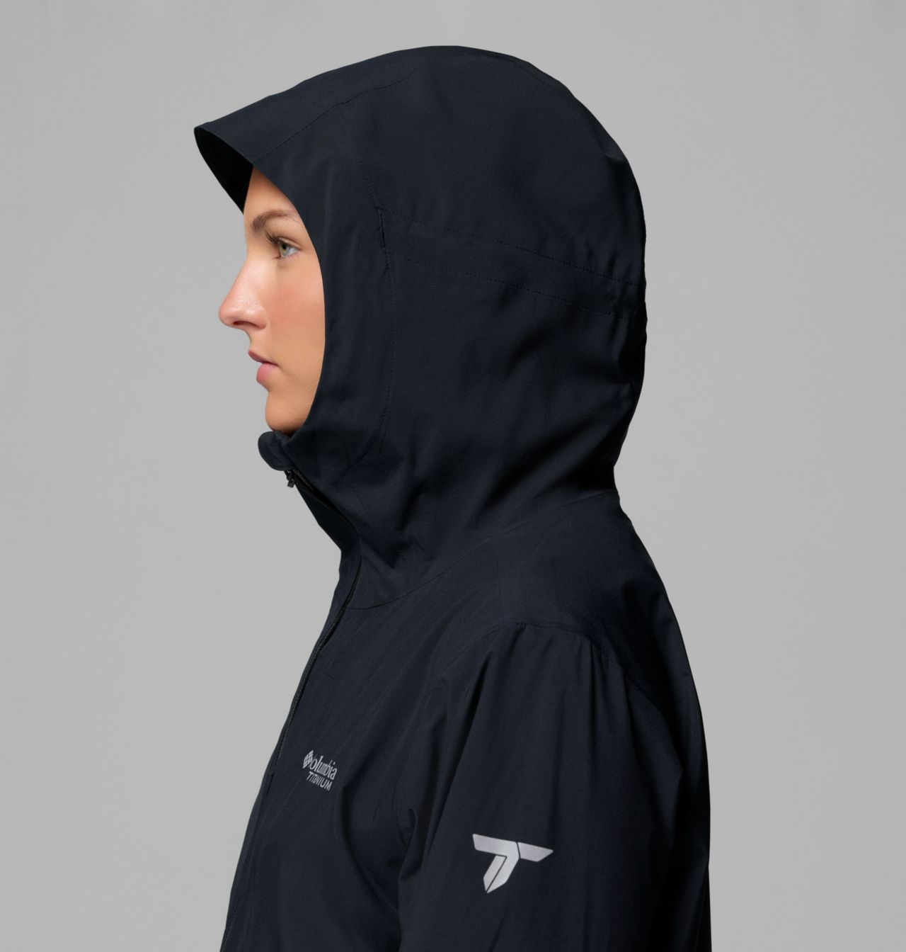 Women's Omni-Tech™ AmpliDry™ II Shell 8