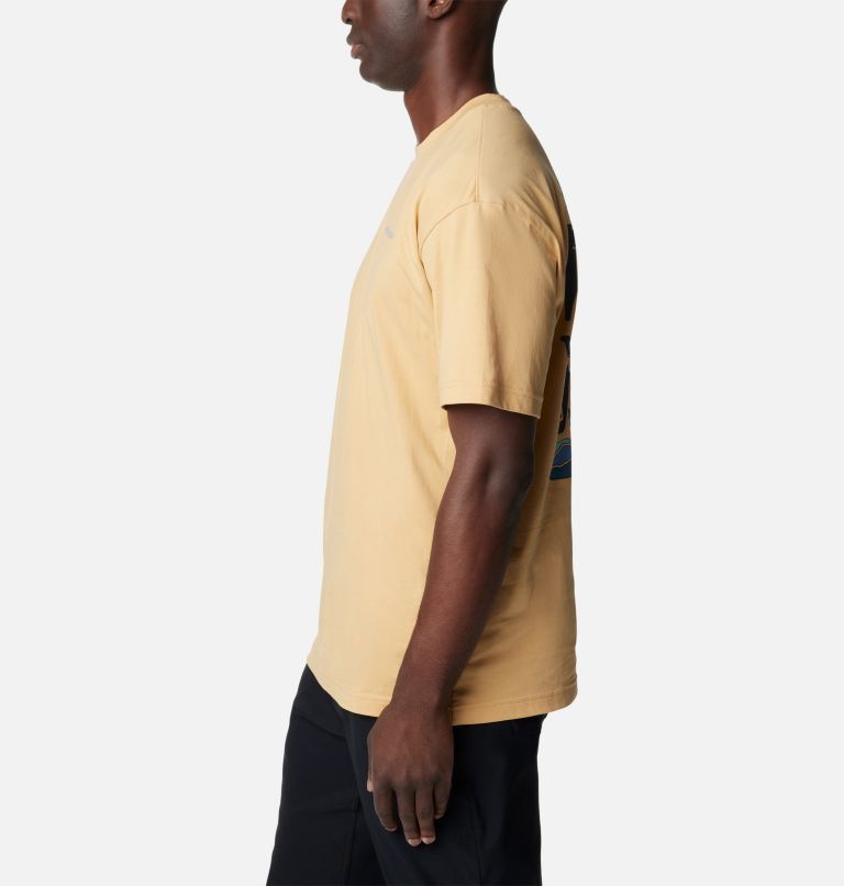T-shirt imprimé Black Butte pour homme, Color: Light Camel, Road Trip Vibes, image 3