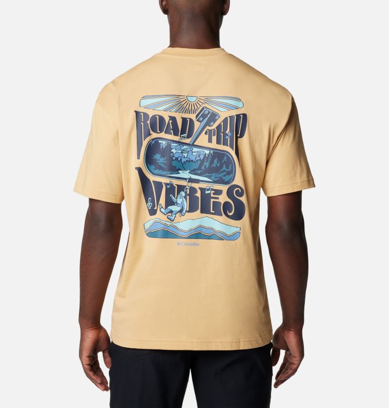 T-shirt imprimé Black Butte pour homme, Color: Light Camel, Road Trip Vibes, image 1