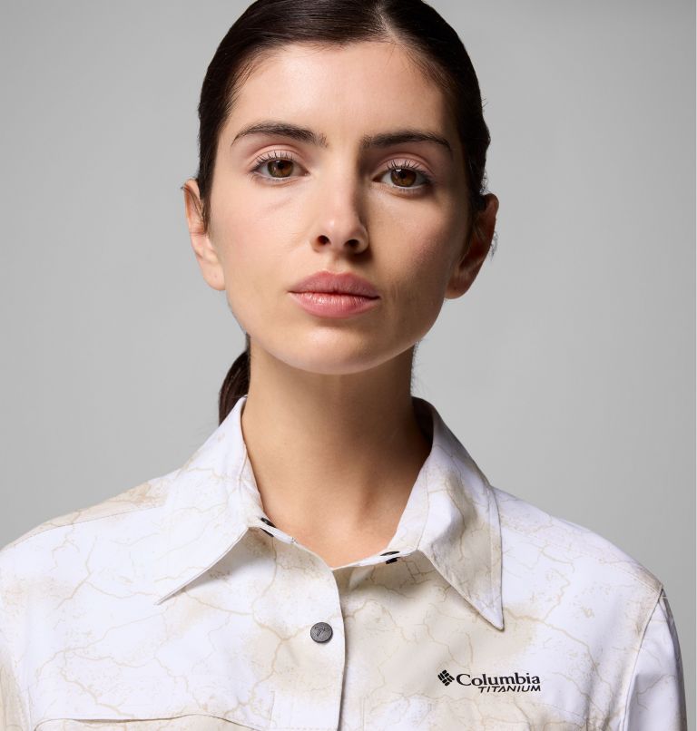 Women's Summit Valley Woven Shirt, Color: Sea Salt Cracked Earth, image 3