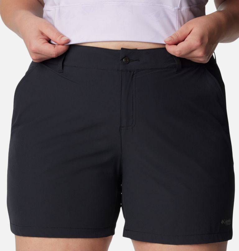 Thumbnail: Women's Summit Valley Shorts - Plus Size, Color: Black, image 4