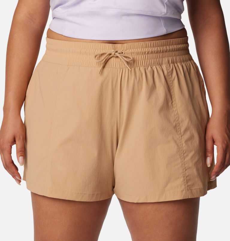 Thumbnail: Women's Boundless Trek Active Shorts - Plus Size, Color: Canoe, image 4