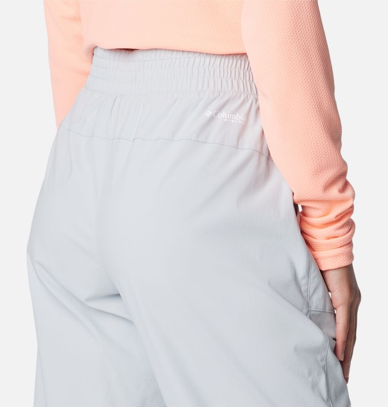 Thumbnail: Pantalon extensible PFG Tidal Roamer pour femme, Color: Cirrus Grey, image 5