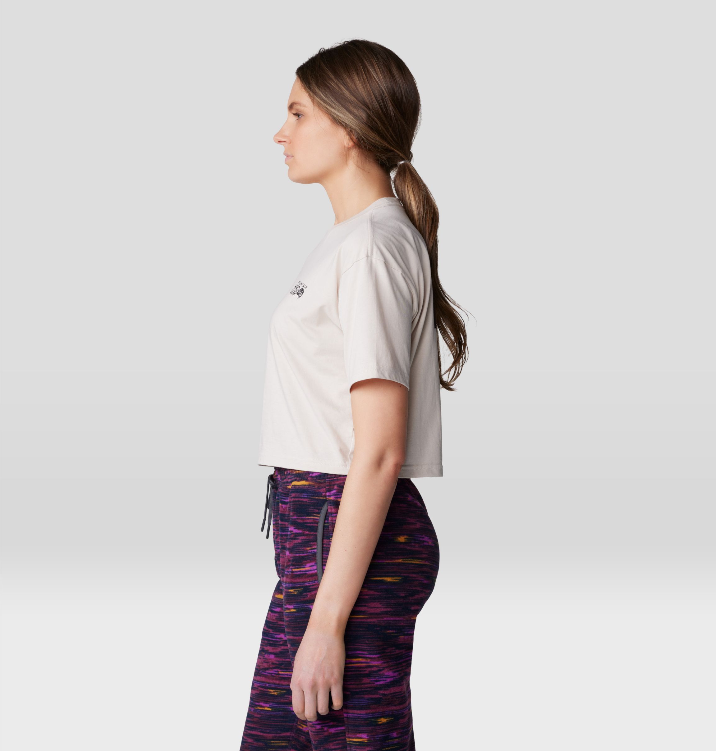 売れ筋商品|||マウンテンハードウェア カットソー トップス レディース Box Logo Boxy Crop Short-Sleeve Top - Women's Talc Women's MHW™ Logo Boxy Crop Short Sleeve | Mountain Hardwear