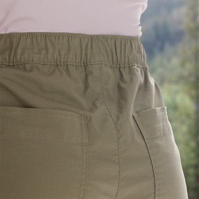 Close-up of a model and the elastic waist