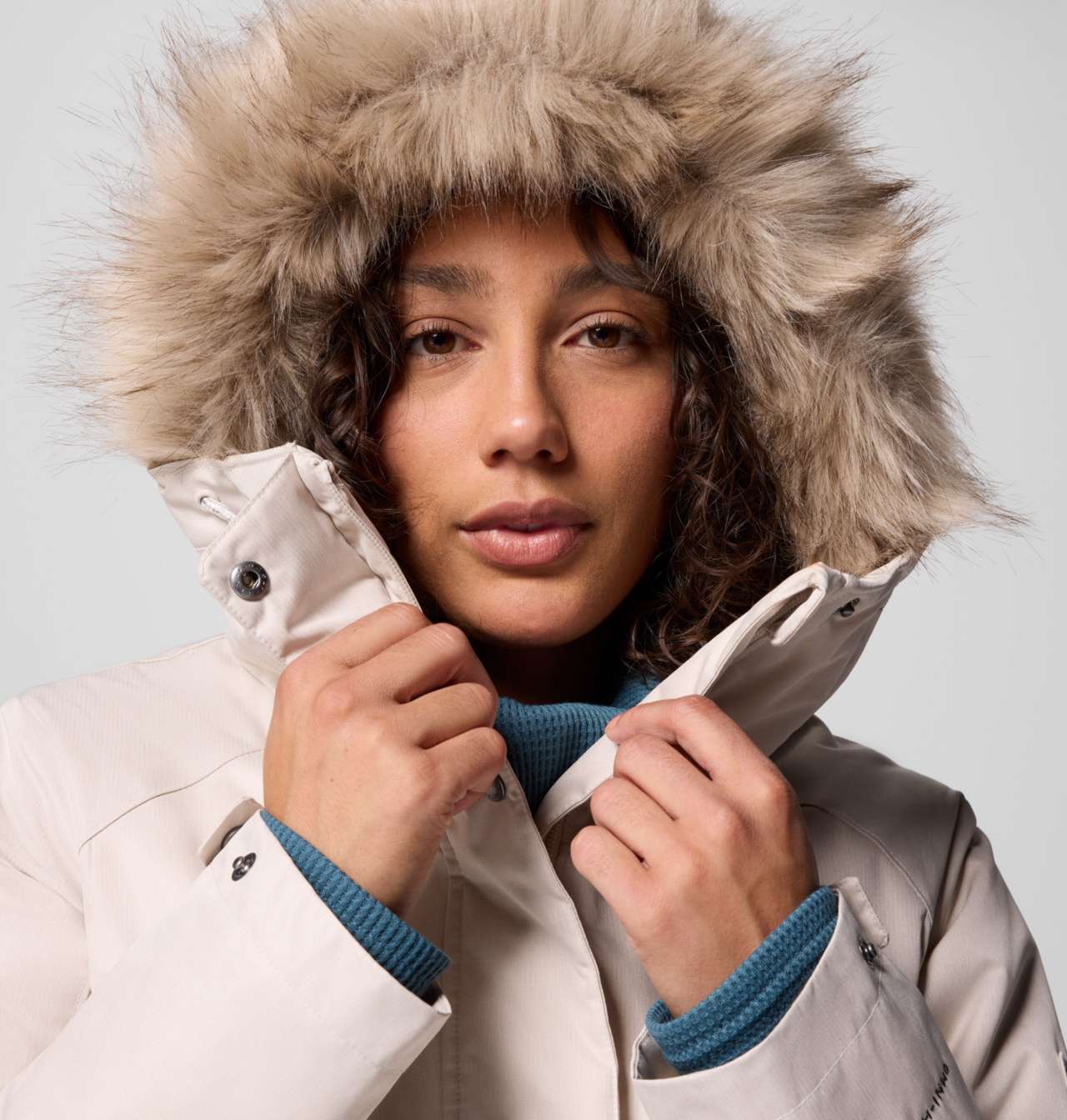 Women's Suttle Mountain™ III Insulated Jacket 8