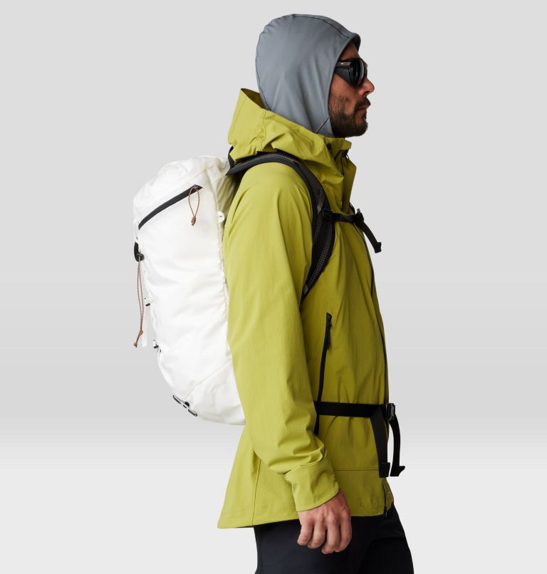 Alpine Light™ 28 Backpack | Mountain Hardwear Alpine Light™ 28 Backpack | Mountain Hardwear