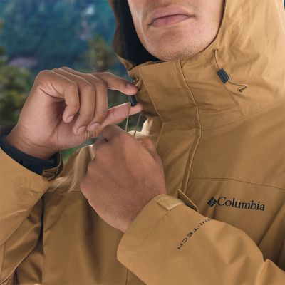 Close-up of a model adjusting the drawcord hood