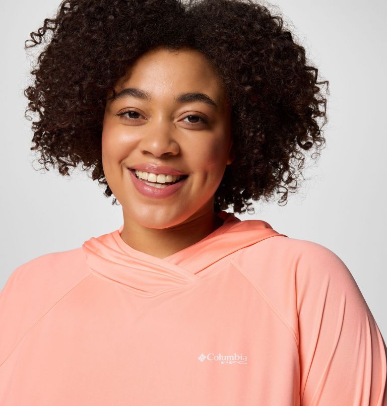 Women's PFG Tidal Tee II Hoodie - Plus Size, Color: Tiki Pink, image 4