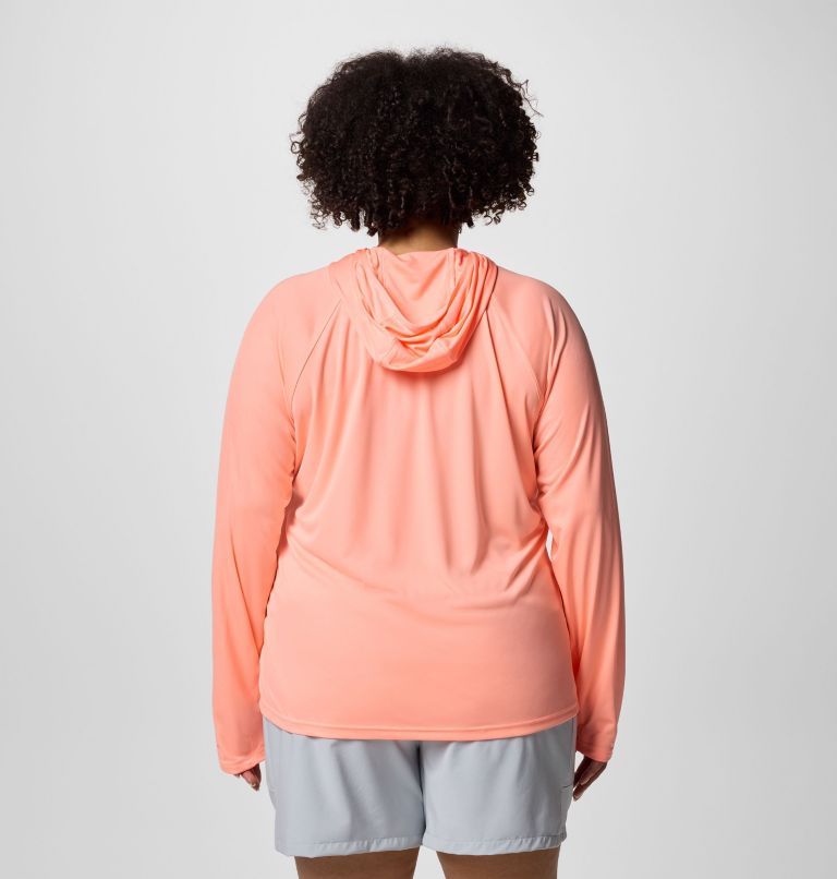 Women's PFG Tidal Tee II Hoodie - Plus Size, Color: Tiki Pink, image 2