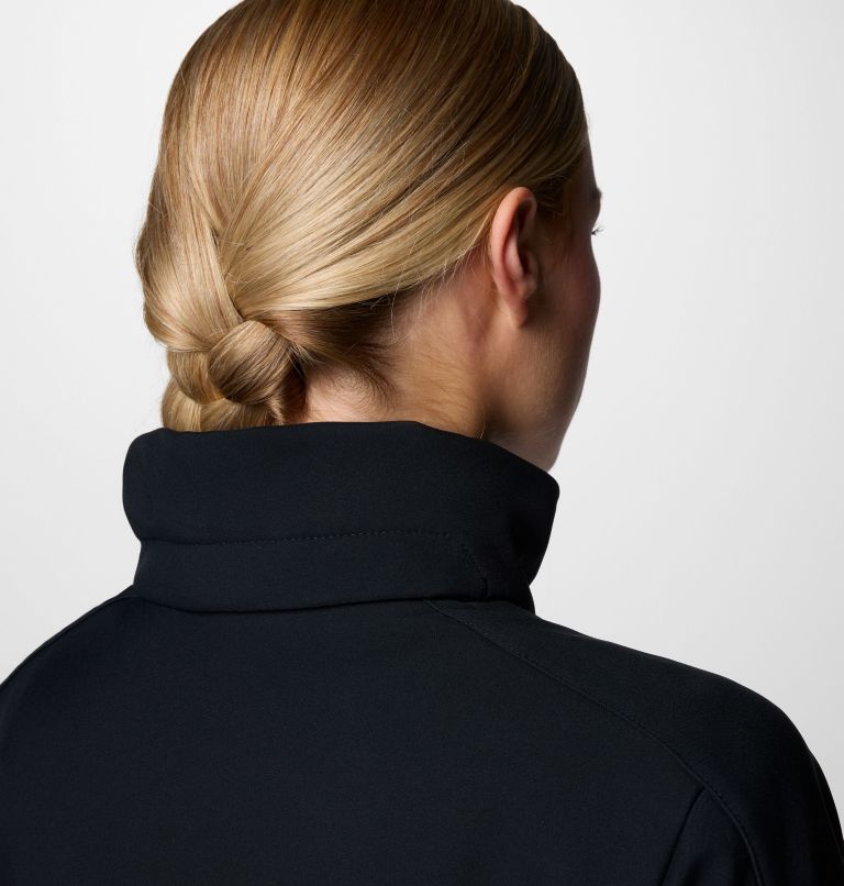 Women's Cascade Ridge III Softshell Jacket, Color: Black, image 6