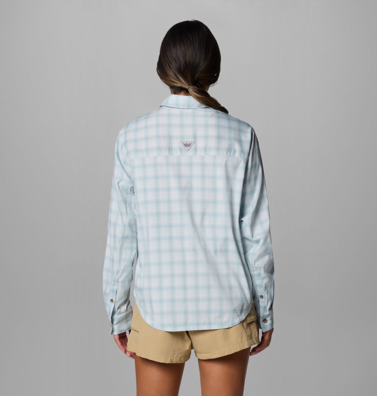 Women's PFG Wild Cast™ Performance Yarn Dye Long Sleeve Shirt 2