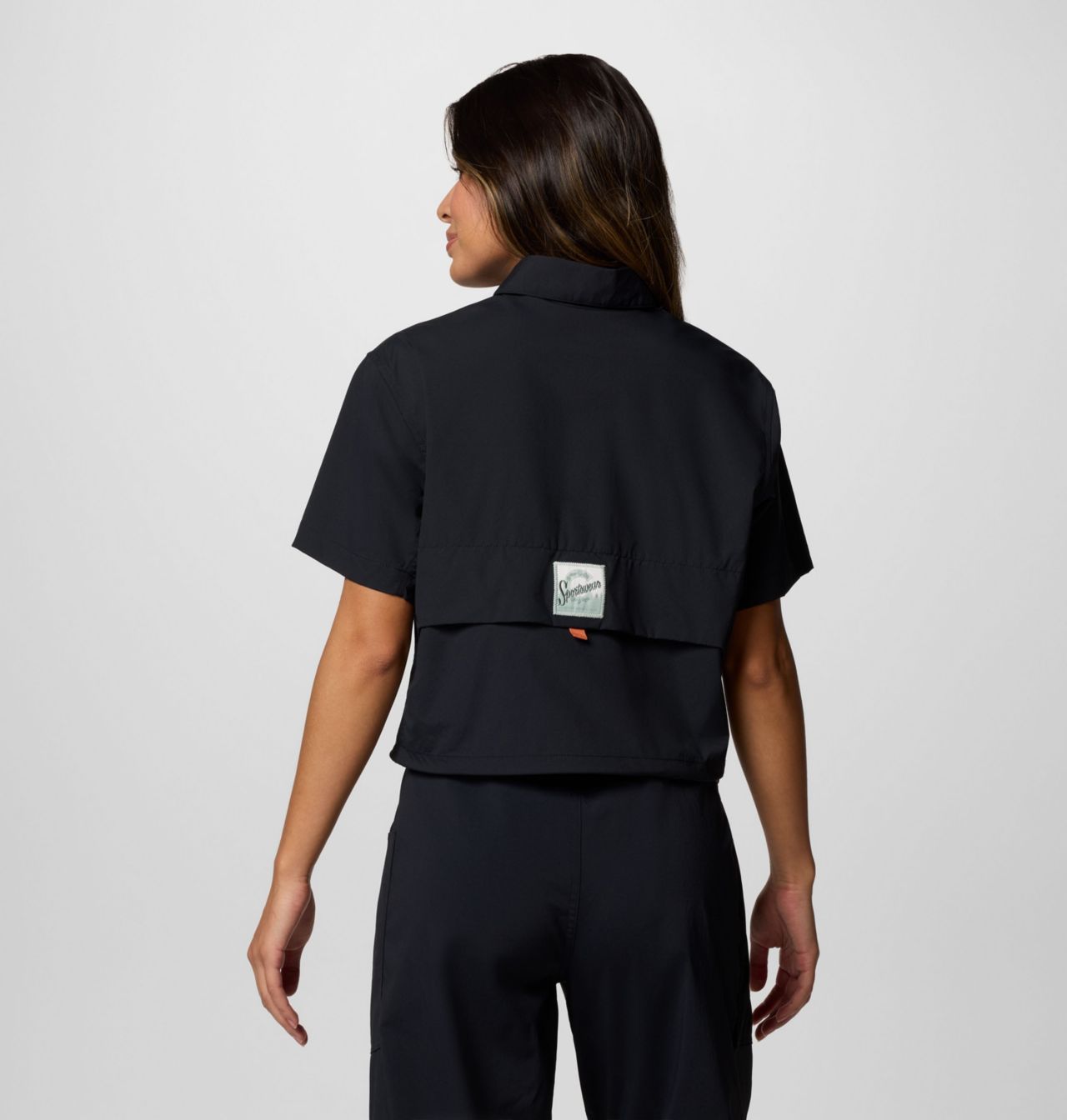 Women's Cove Beach™ Woven Cropped Short Sleeve Shirt 2