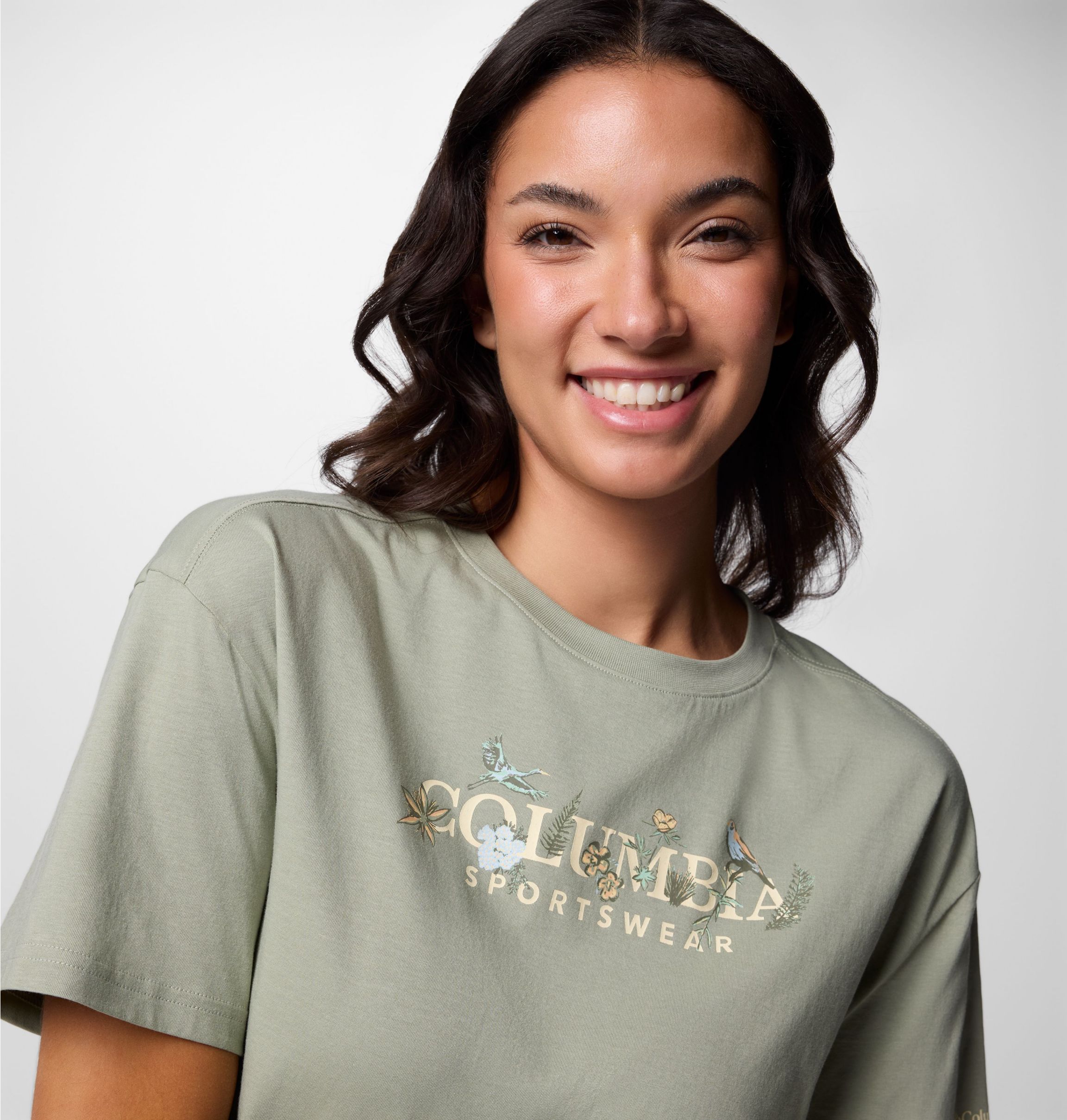 Women's Rolling Bend™ Graphic Relaxed Crop Short Sleeve Shirt |