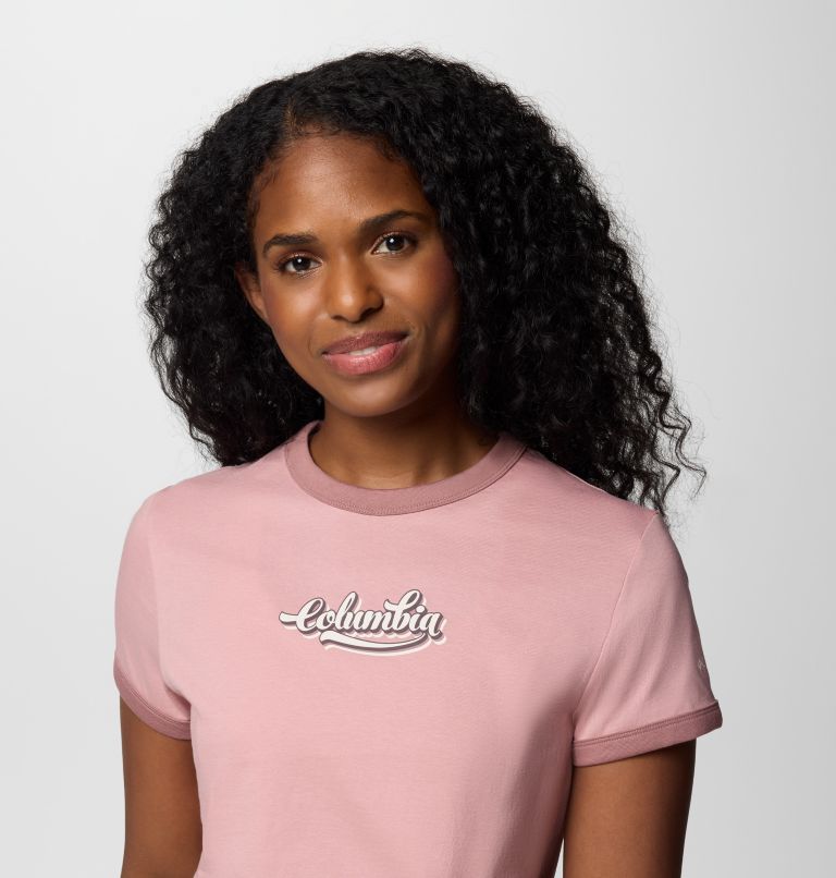 Camiseta con cuello redondo y estampado Rolling Bend para mujer, Color: Eraser Pink, Elevated Script, image 4