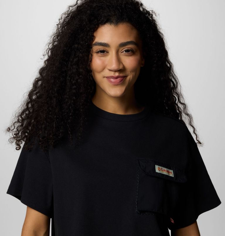 Women's Cove Beach Cropped Pocket T-Shirt, Color: Black, image 4