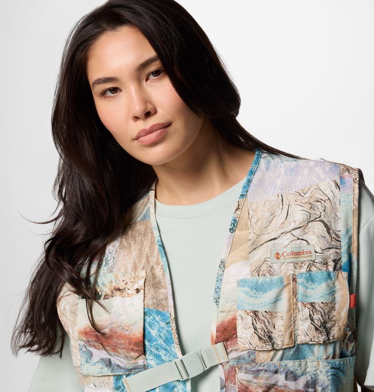Unisex Cove Beach Printed Gilet, Color: Cool Green Coastal, image 6