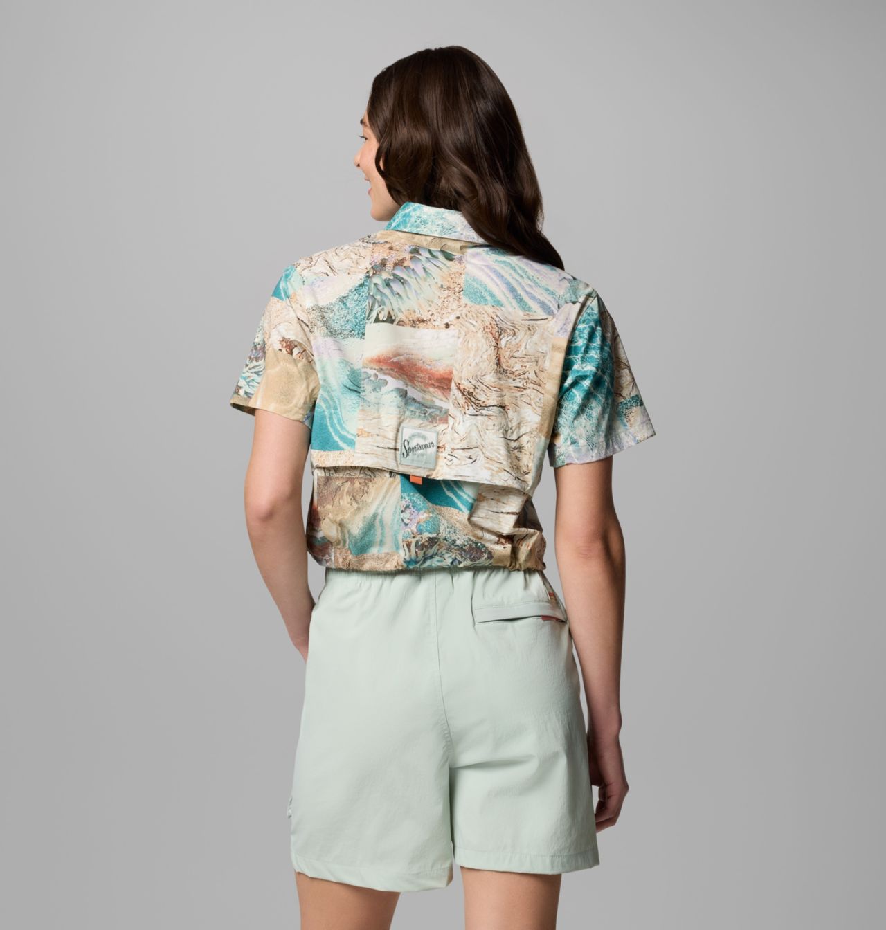 Women's Cove Beach™ Printed Woven Cropped Short Sleeve Shirt 2