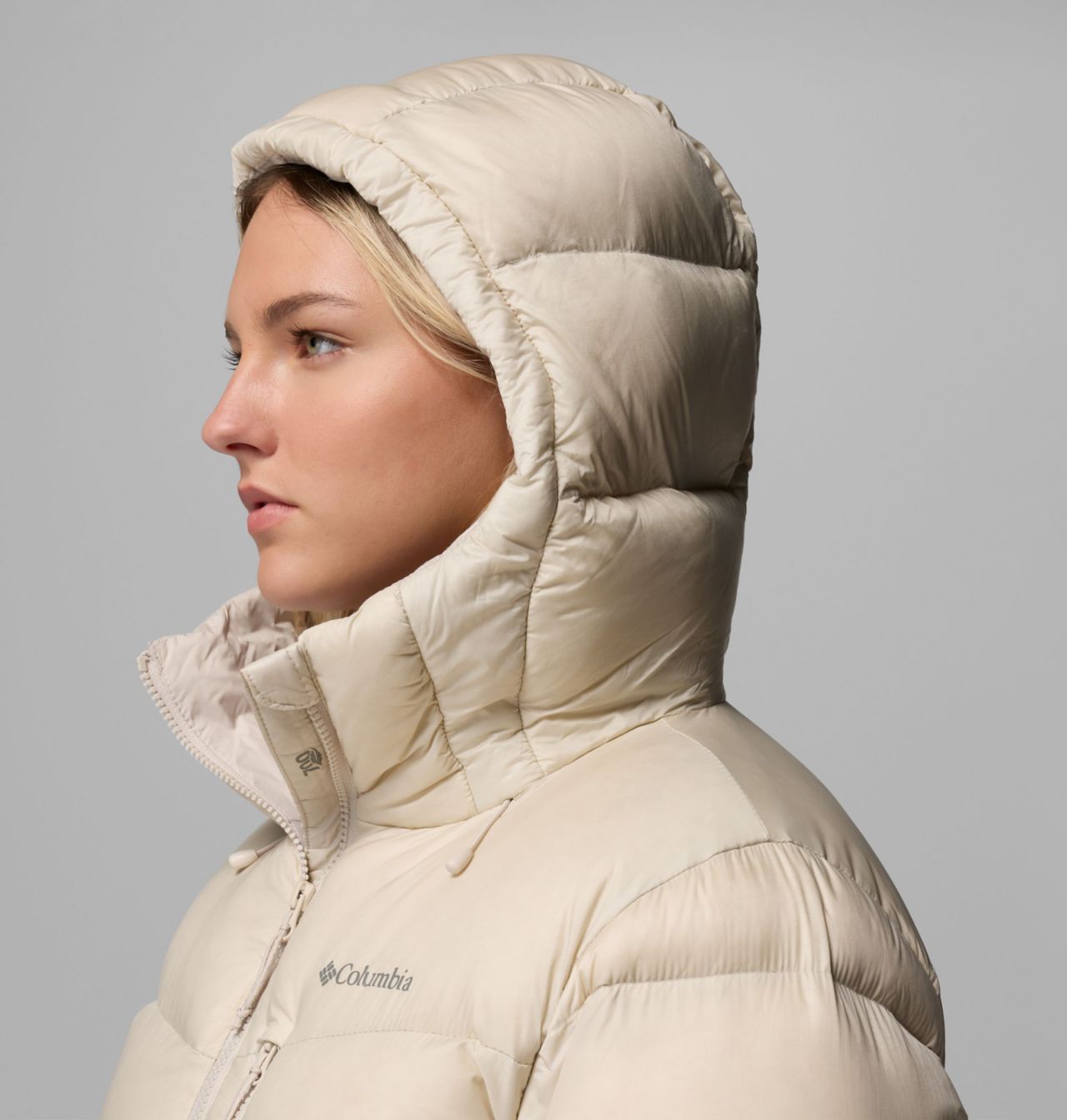 Women's Cloudview™ Down Hooded Jacket 8