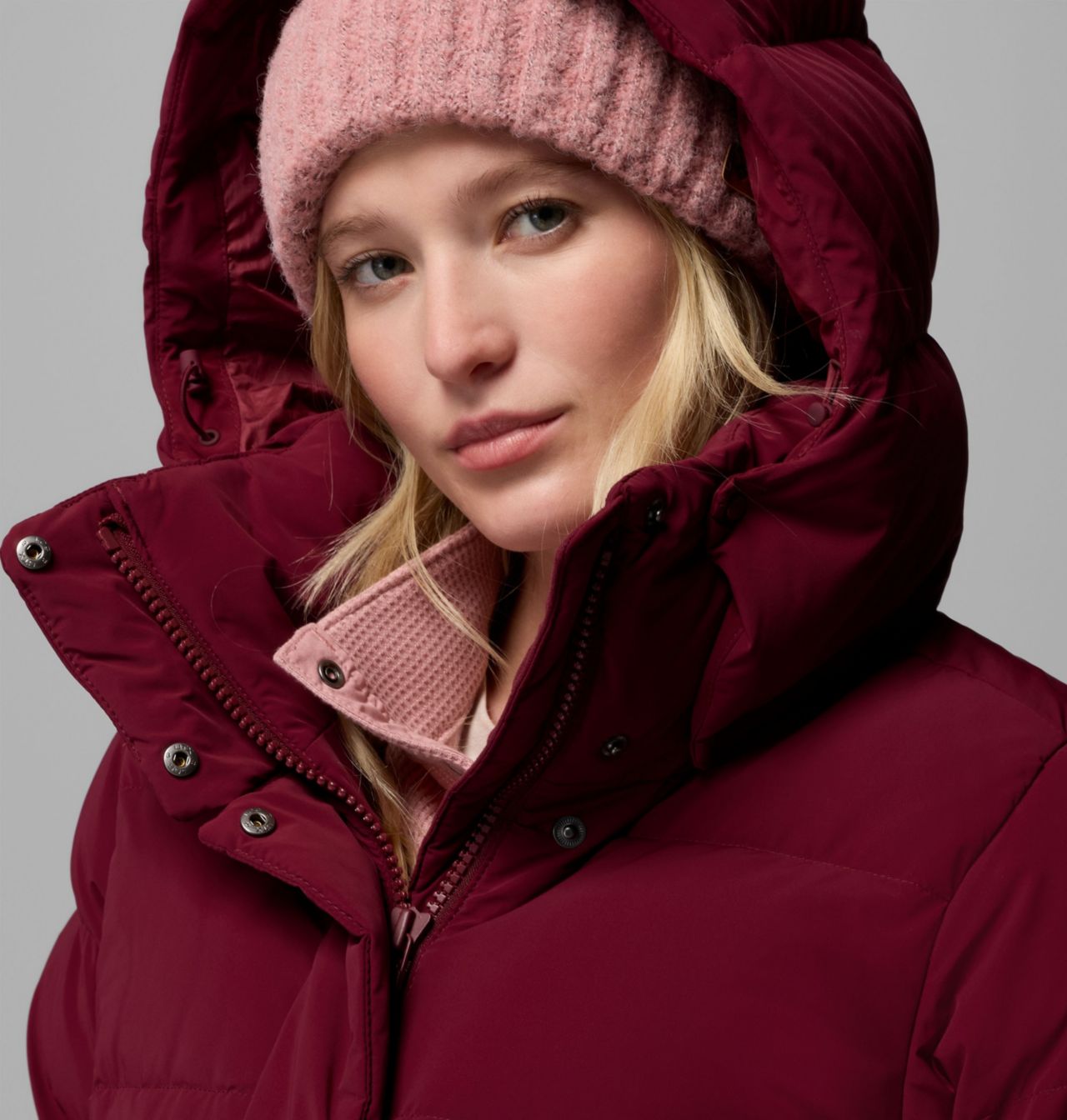 Women's Amaze Puff™ Mid Hooded Jacket 9