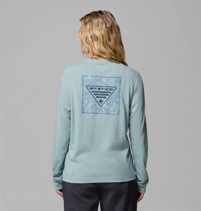 Women's PFG Uncharted Graphic Long Sleeve T-Shirt, Color: Crushed Blue Heather, Swamplands, image 3