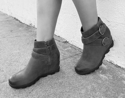 sorel joan of arctic wedge buckle