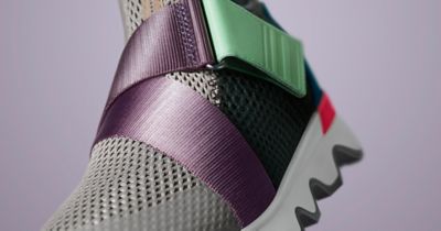 Detail shot of the Vibe Kinetic Sneak