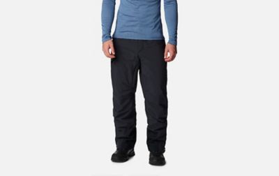Man wearing Kick Turn III Ski Pants.