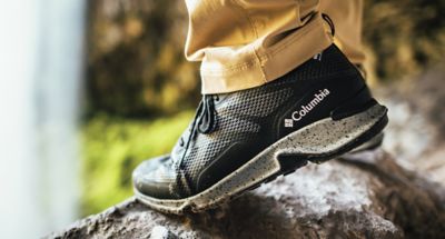 columbia walking shoes mens