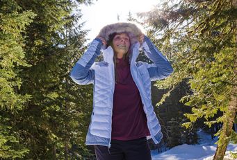 Drying a puffer outlet jacket