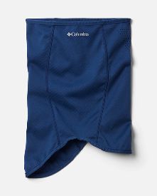 A blue gaiter.