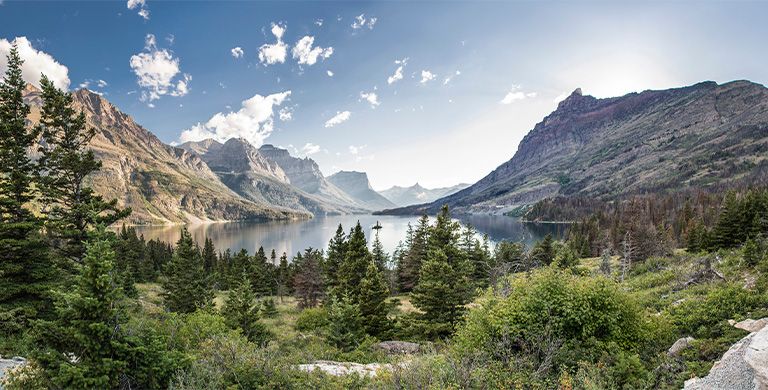 Planning a road trip this summer? Check out Columbia’s valuable and insightful tips on when and how to visit the National Parks.