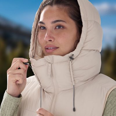 Close-up of a model adjustable drawstring on hood.
