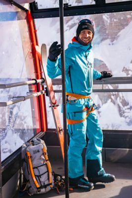 Vivian smiling on the gondola.